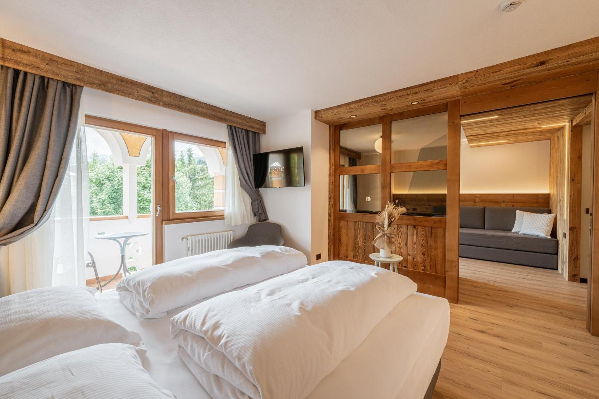 Rene Dolomites Boutique